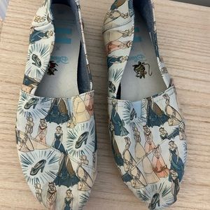 Disney Cinderella Tom’s size 9